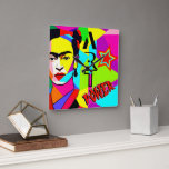 Horloge Carrée Frida POP ART<br><div class="desc">"Frida Lives" avec un portrait pop art coloré de Frida Kahlo - Carré Wall Clock,  style POP ART par O.M design</div>