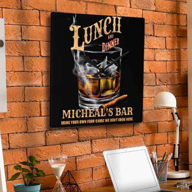 Horloge Carrée Funny Sarcasme Boire Humour Vintage (Créateur téléchargé)