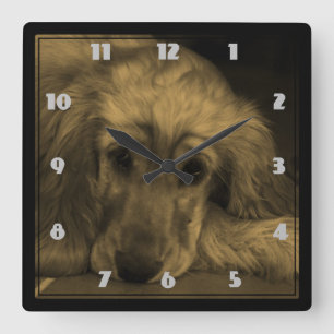 Horloge Carrée Golden Retriever in Sepia Tones