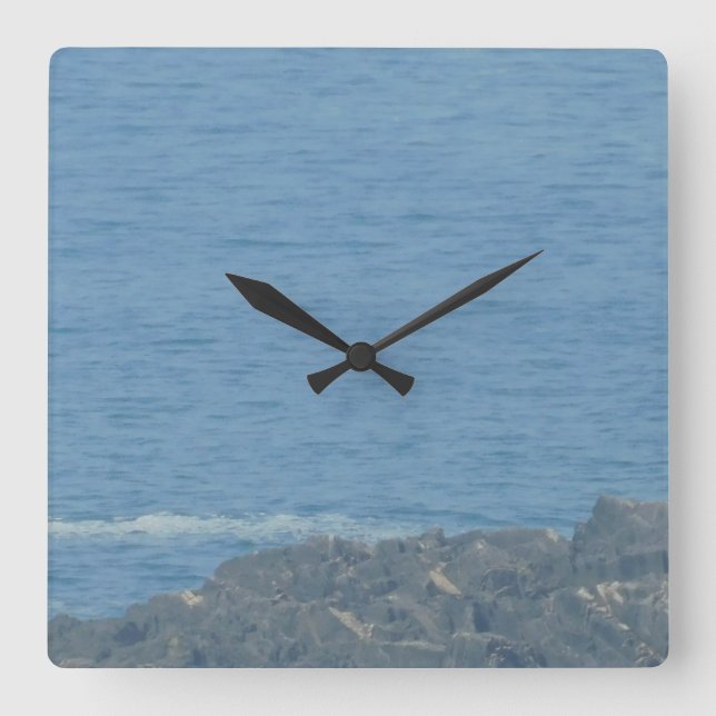 HORLOGE CARRÉE GRAPHIQUE ET CONCEPTION (Recto)