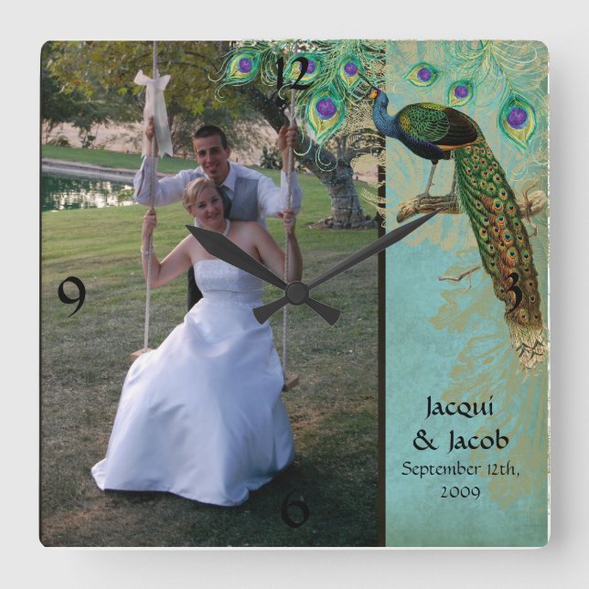 Horloge Carrée Gravures vintage de plumes de paon - Photo de mari (Recto)