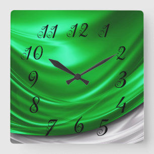 Horloge Carrée Green Satin Wall Clock