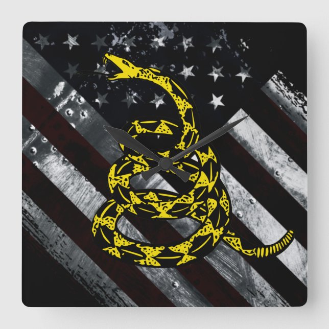 Horloge Carrée Industrial American Flag and Snake Clock (Recto)