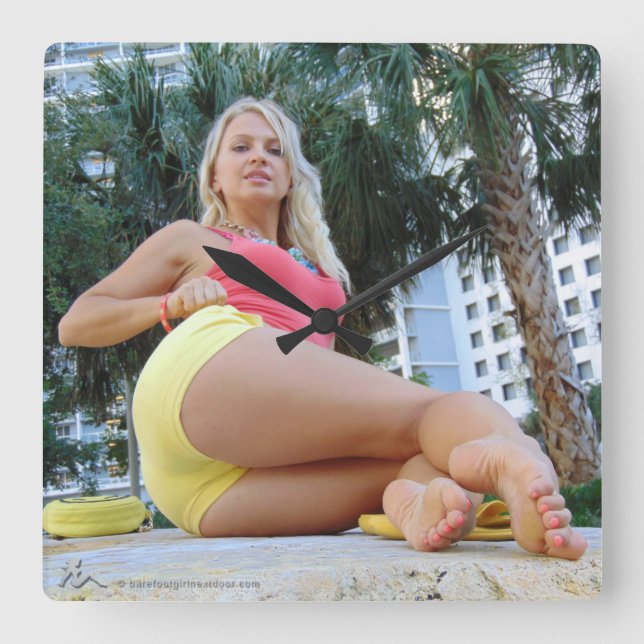 Horloge Carrée Iryna (Recto)