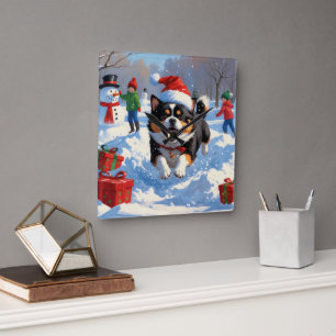 Horloge Carrée Japanese Chin courant dans la neige avec un chapea