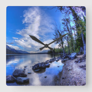 Horloge Carrée Jenny dans le matin