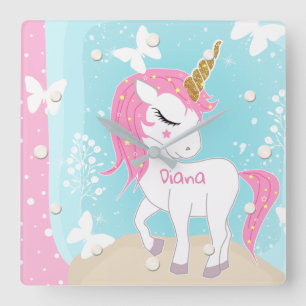 Horloge Carrée Joli licorne avec papillons.