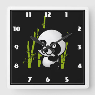 Horloge Carrée Joli ours de panda noir et blanc dans une bosquet 