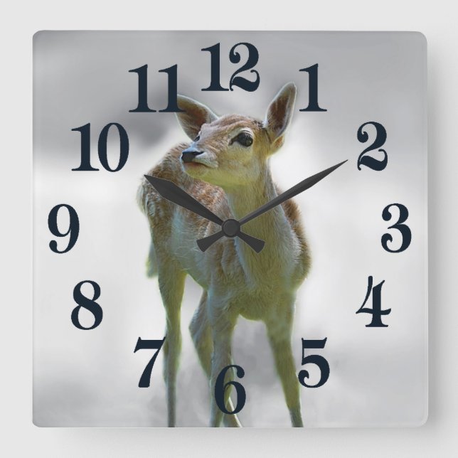 Horloge Carrée La curiosité du cerf de bébé (Recto)