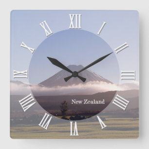 Horloge Carrée Le pic volcanique de Tongariro, en Nouvelle-Zéland
