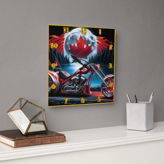 Horloge Carrée liberté de coupe avec le drapeau canadien la nuit (Bureau)