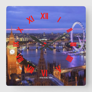Horloge Carrée london clock by highsaltire