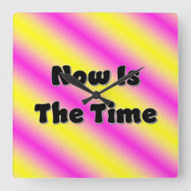 Maintenant est l'horloge murale
