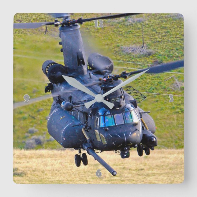 HORLOGE CARRÉE MH-47G CHINOOK (Recto)