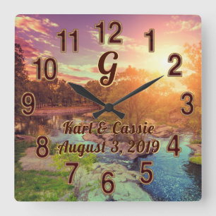 Horloge Carrée Monogramme de l'horloge personnalisée, Mariage ru