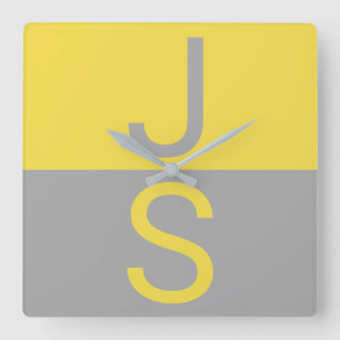 Horloge Carrée Monogramme d'initiales modernes jaune et gris
