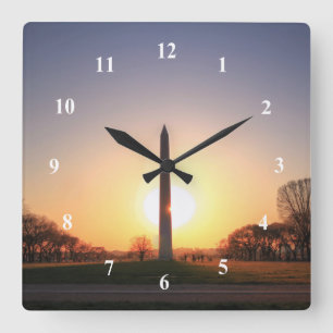 Horloge Carrée Monument de Washington au coucher du soleil