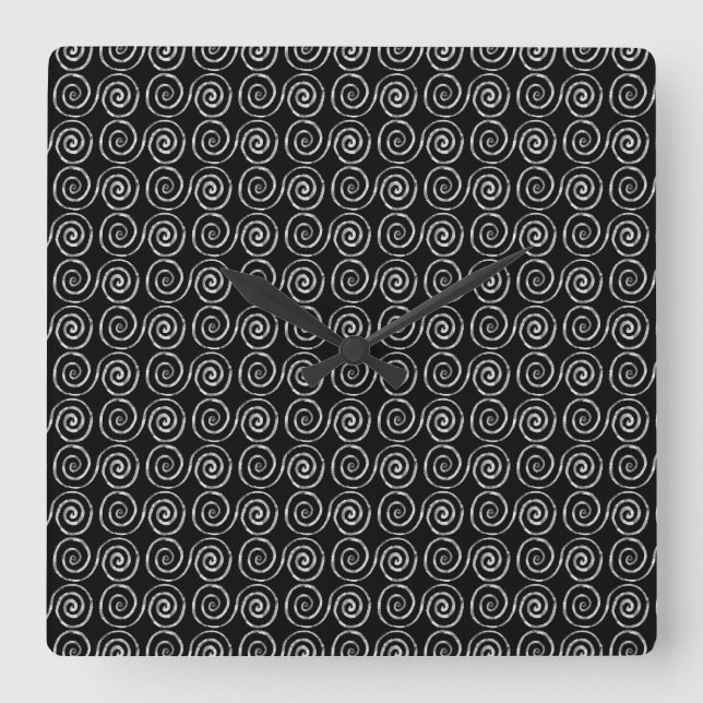 Horloge Carrée Motif celtique à double spirale (Recto)