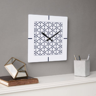 Horloge Carrée Motif géométrique bleu marine sur fond blanc