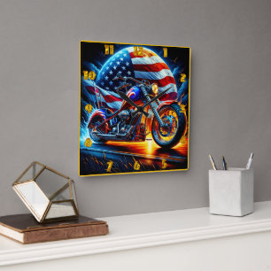 Horloge Carrée Moto sur mesure sur fond patriotique