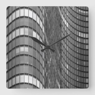 Horloge Carrée Mur rideau en acier et en verre de moderne