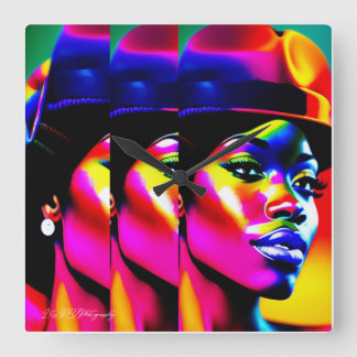 Horloge Carrée MUSE NEON : Iridescence Électrique