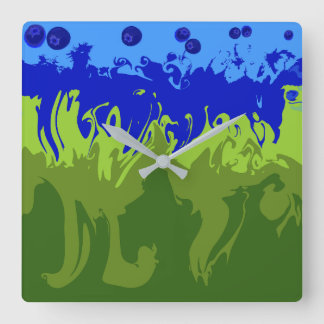 Horloge Carrée MyrtillesMatchate aux Fruits Rouges