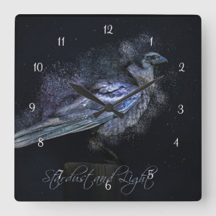 Horloge Carrée Mystical Magical Raven Stardust et Imaginaire lége
