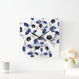 Horloge Carrée nom de l'athlète sport bleu noir ballon de footbal