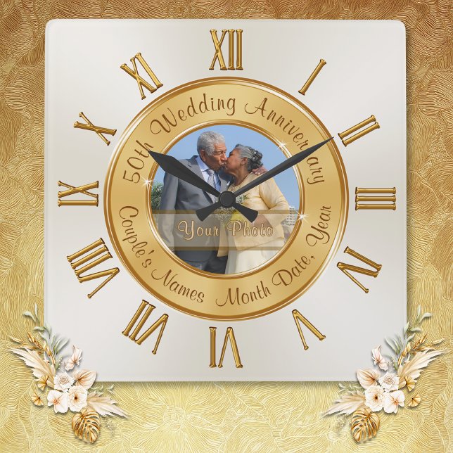 Horloge Carrée Noms et photo Cadeau de l'anniversaire du Mariage  (50 year wedding anniversary gifts for friends, grandparents, parents. 50th anniversary clock. Golden)