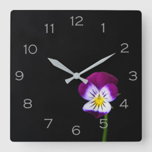 Horloge Carrée Numéros de gris de fleurs violettes wccn