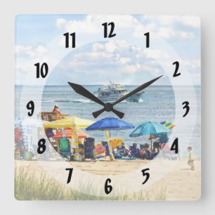 Horloge Carrée Ocean Grove NJ - Yacht passant au large