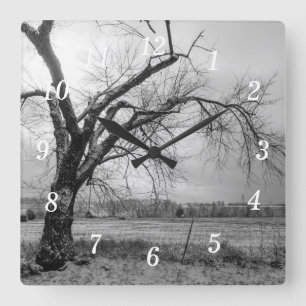 Horloge Carrée Old Winter Grayscale Wall Clock