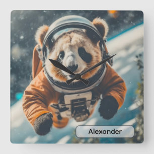 Horloge Carrée Panda Astronaute dans la Nurserie d'Animaux Surréa