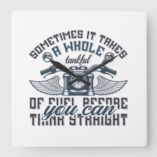 Horloge Carrée Parfois, il faut un T-shirt plein