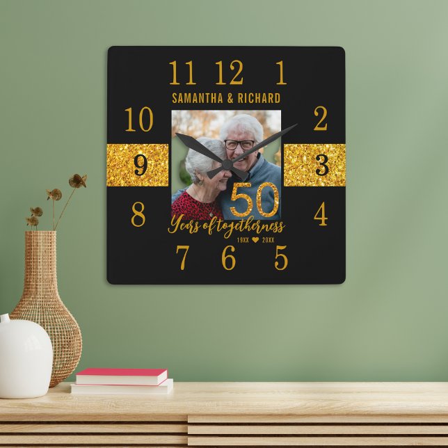 Horloge Carrée Parties scintillant d'or noir 50e anniversaire Mar (Black Gold Glitter 50th Wedding Anniversary Photo Square Wall Clock)