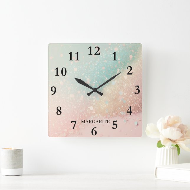 Horloge Carrée Pastels bleus jaunes roses personnalisés (Maison)