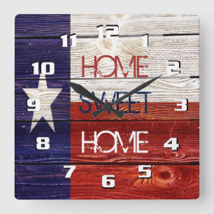 Horloge Carrée Patriotic Texas Flag on wood texture