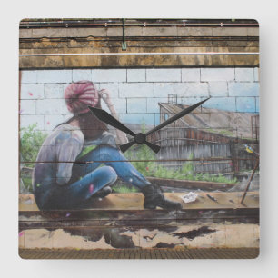 Horloge Carrée Perdu dans les pensées au sujet du graffiti