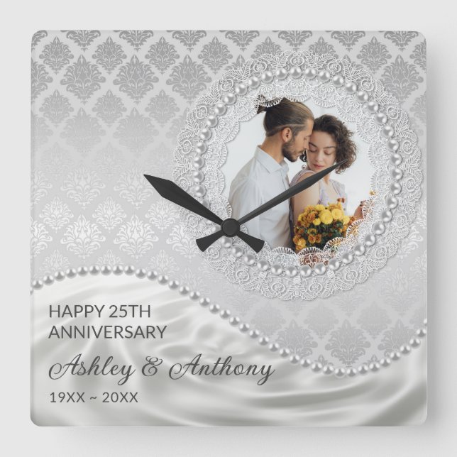 Horloge Carrée Perles et satin (Recto)