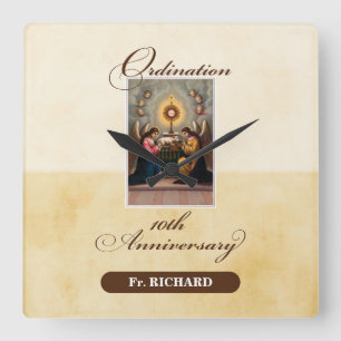 Horloge Carrée Personnaliser, 10e anniversaire d'ordination Anges