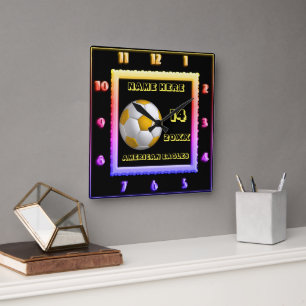 Horloge Carrée Personnalized Yellow Text Soccer square clock