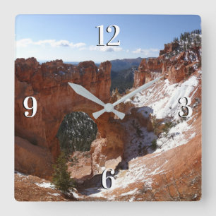 Horloge Carrée Photo de paysage enneigé du pont naturel de Bryce