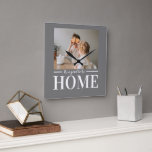Horloge Carrée Photo moderne Gris C'est bien d'être à la maison C<br><div class="desc">Photo moderne Gris C'est bien d'être à la maison Citation Cadeau</div>