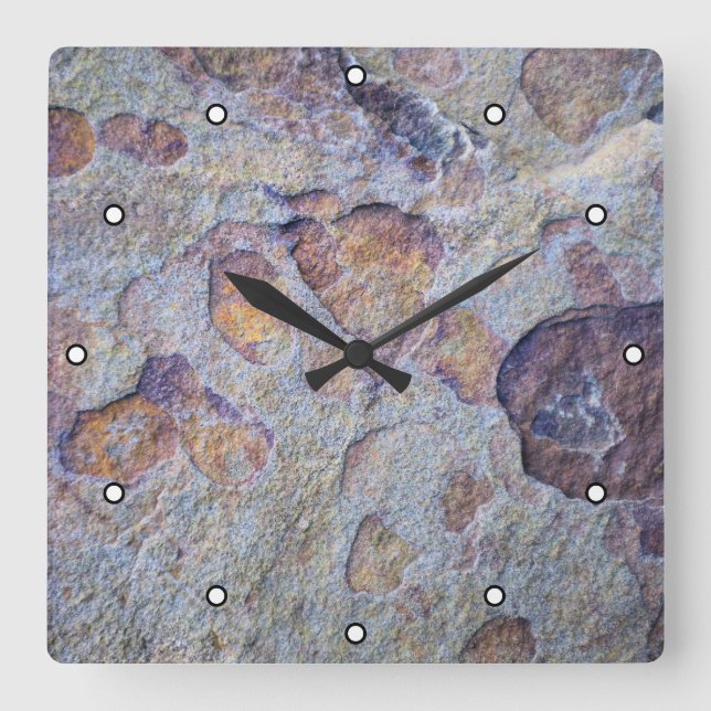 Horloge Carrée Pierre de fer rocheuse avec points (Recto)
