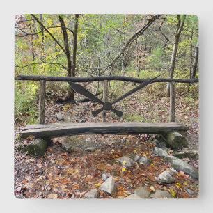 Horloge Carrée Pont de randonnée de Cades Cove Fall Mountains