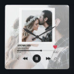 Horloge Carrée Première chanson de danse Wedding Anniversary<br><div class="desc">Première chanson de danse Wedding Anniversary</div>