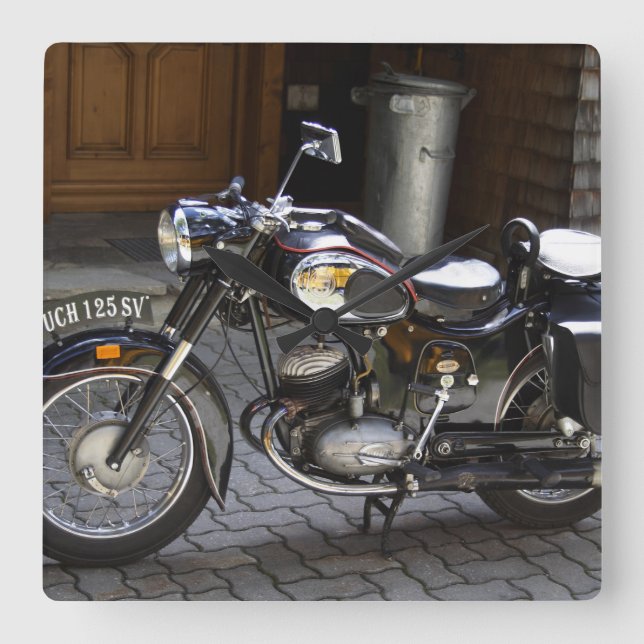 Horloge Carrée Puch 125 SV (Recto)