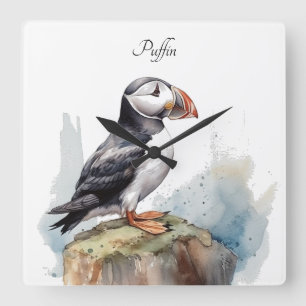 Horloge Carrée Puffin sur une aquarelle rocheuse, personnalisé