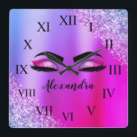 Horloge Carrée Purple Pink Monogram Glitter Eyelashes<br><div class="desc">Faux violet et rose Foil Parties scintillant étincelante métallique brossé Monogramme en métal Nom et cils initiaux (cils), Extensions Eyelash et Yeux mignon horloge murale. Le design fait le cadeau parfait pour 16 ans, mariage, douche nuptiale, anniversaire, baby shower ou bachelorette pour quelqu'un à la recherche d'un style cool tendance....</div>